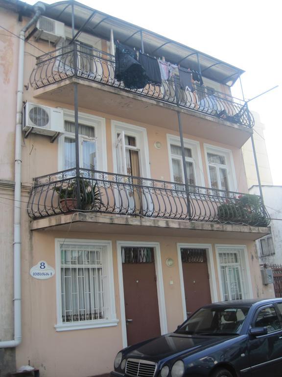 Metaxa Guesthouse バトゥーミ エクステリア 写真