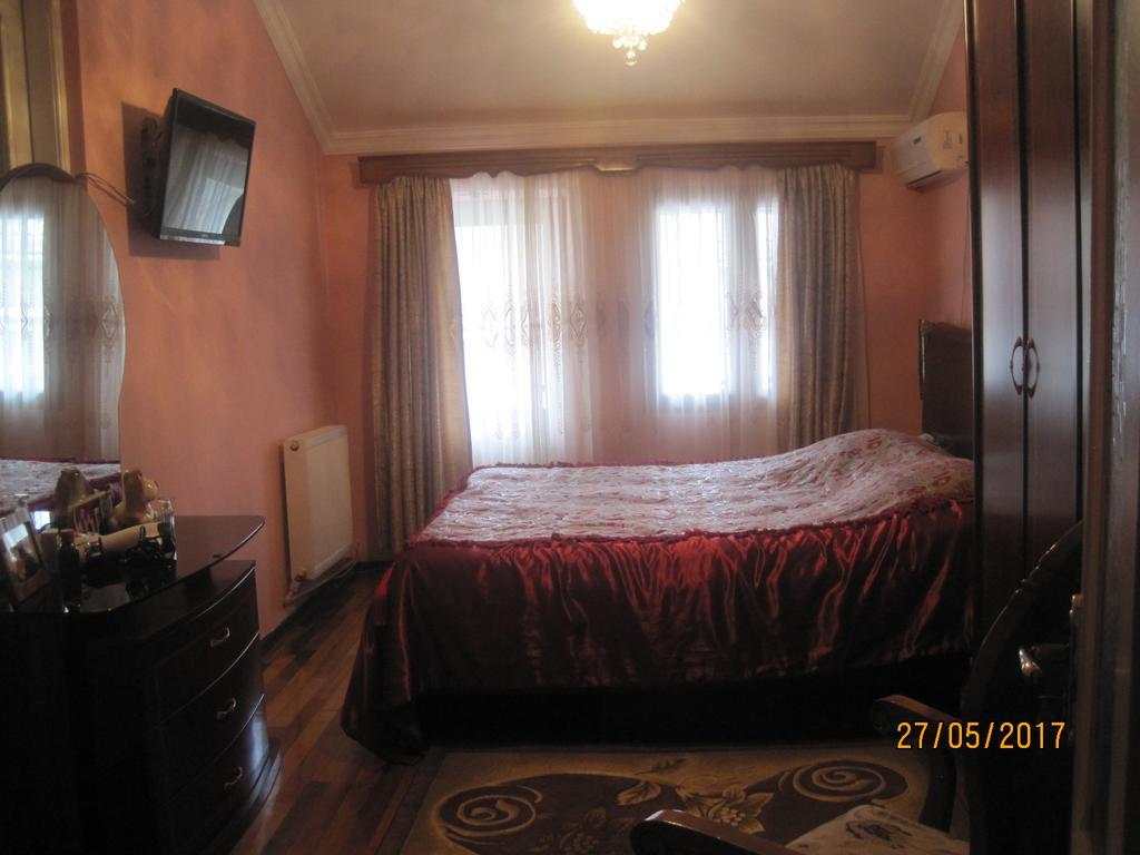 Metaxa Guesthouse バトゥーミ エクステリア 写真